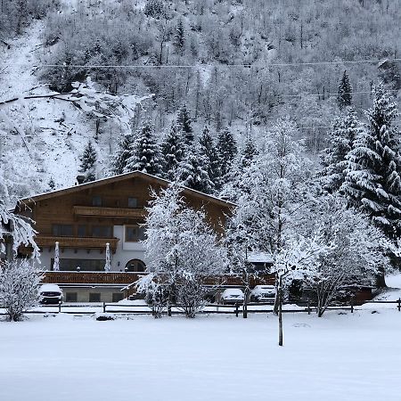 Hotel Kuenstleralm Kaprun Exteriér fotografie