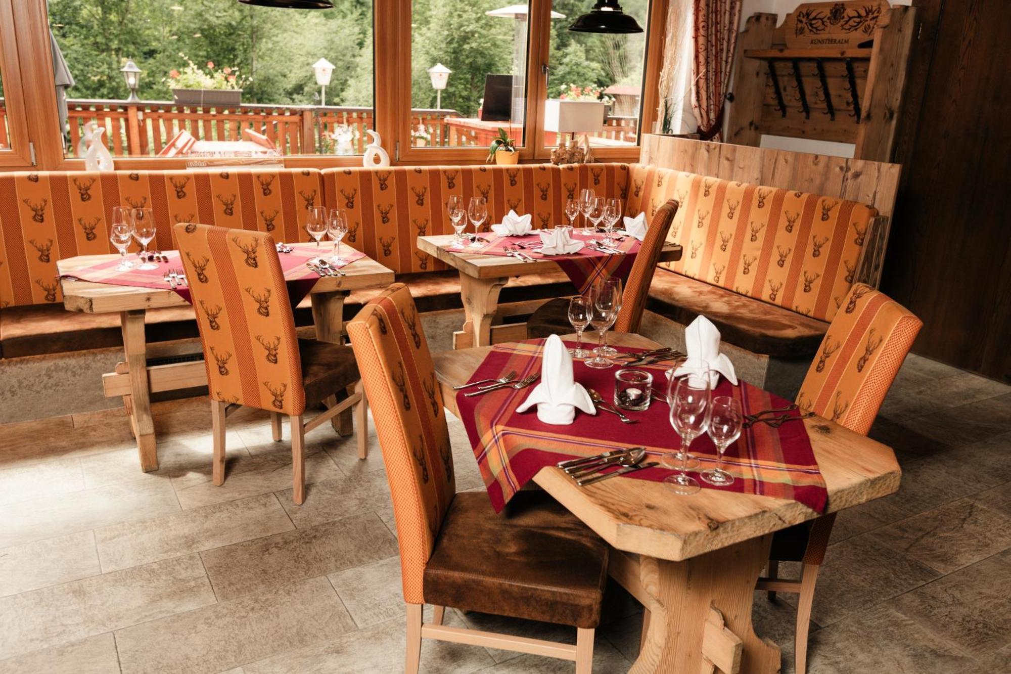 Hotel Kuenstleralm Kaprun Exteriér fotografie